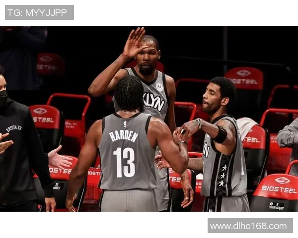 篮网这一争议性行为引发球迷热议 球场风波愈演愈烈